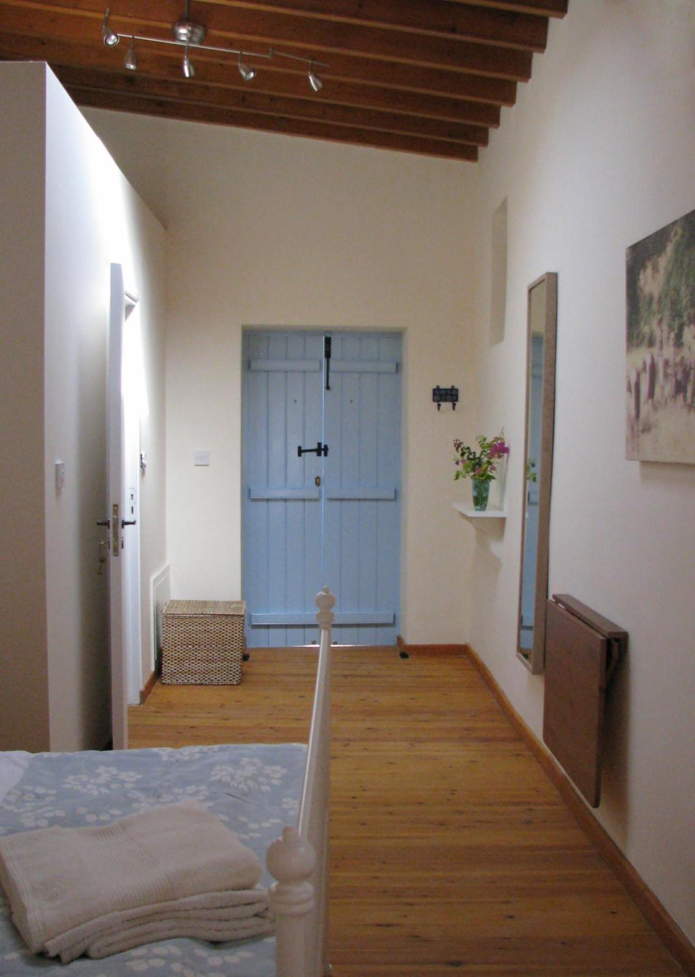 Dolphin Guest House And Studios Tochni Exterior photo