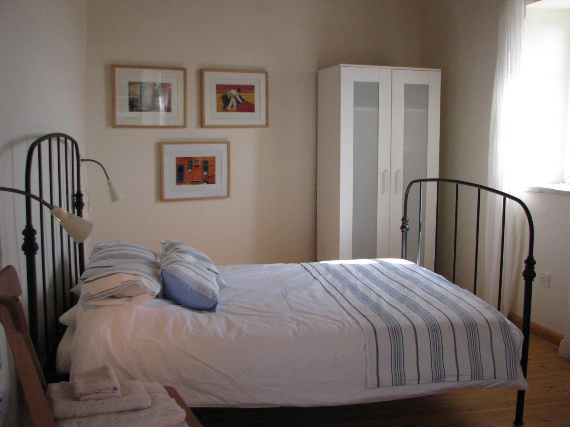 Dolphin Guest House And Studios Tochni Room photo