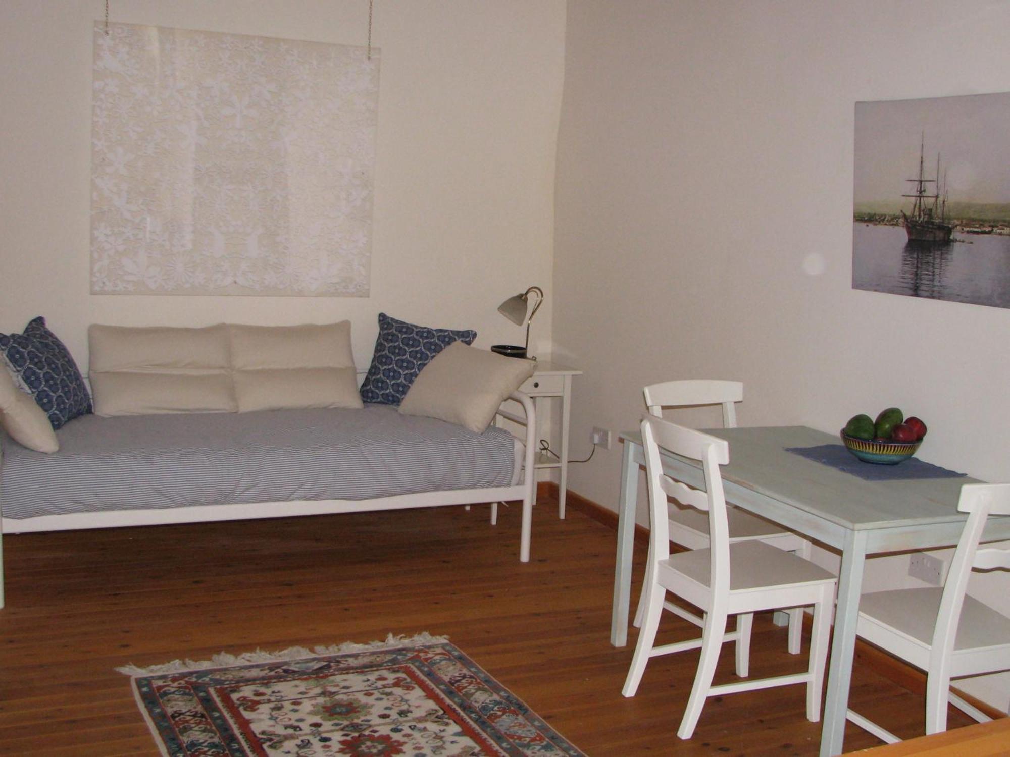 Dolphin Guest House And Studios Tochni Room photo